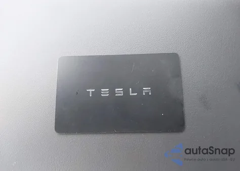 2024 Tesla Model Y Long Range Dual Motor All-Wheel Drive из США, поврежденный, VIN 7SAYGDEE8RA217935